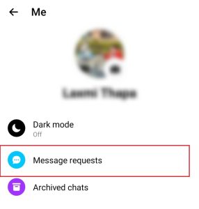 Encuentra una solicitud de mensaje de Messenger en el teléfono